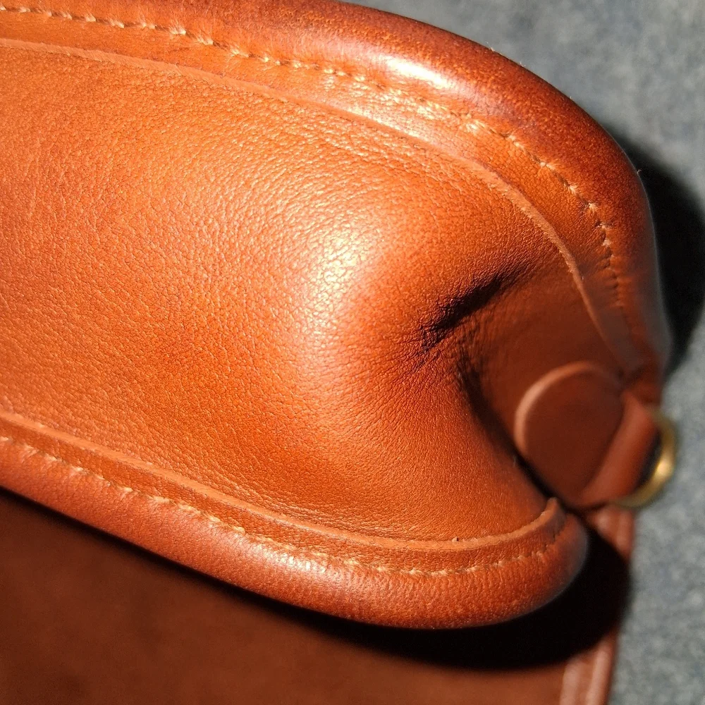 Vintage Coach Pocket Purse - Picture 8 of 16